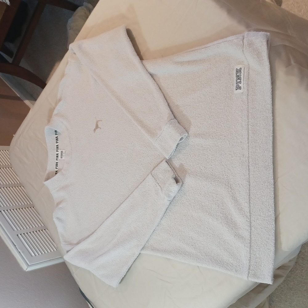 VICTORIA'S Secret PINK MEDIUM Oatmeal color Sweatshirt